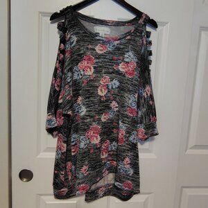 French Laundry Marled Gray Open Shoulder Floral Knit Top Short Sleeve Size 3X